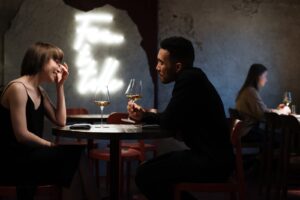 Man and woman on a first date, illustrating successful first-date conversation and chemistry