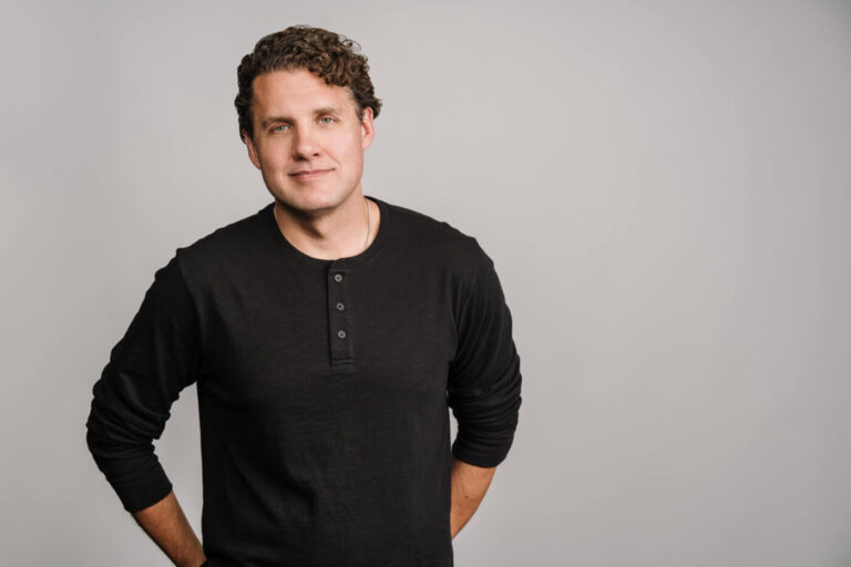 Mark Manson, author of Models: Attract Women Through Honesty