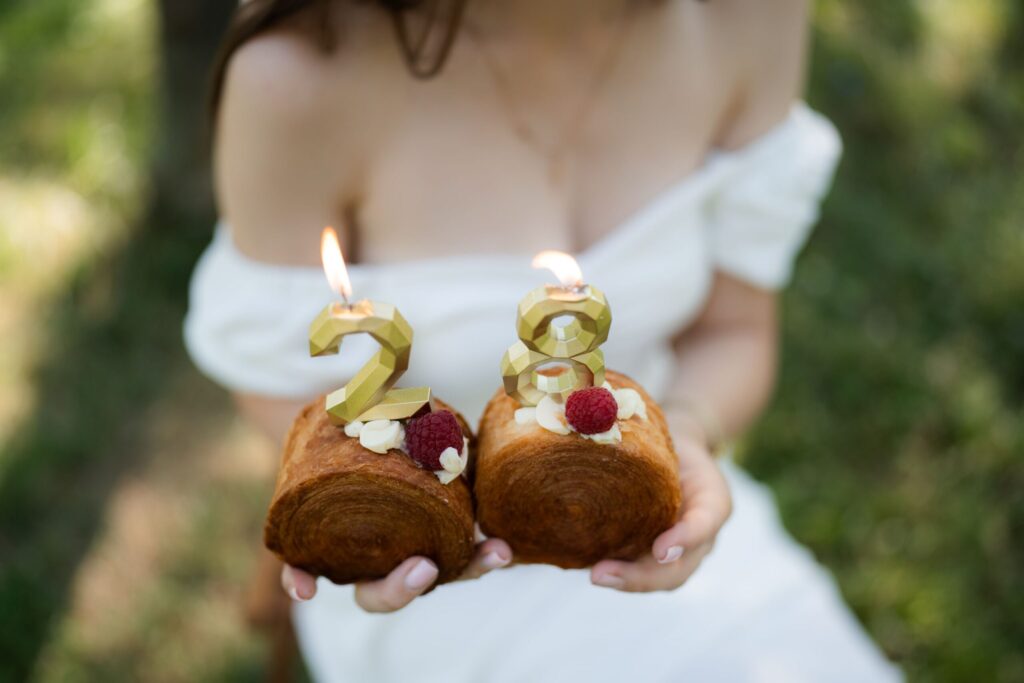Woman celebrating a birthday milestone outdoors, illustrating age and dating-market discussions